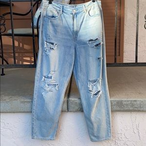 American Eagle Mom Jeans